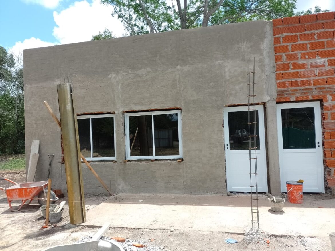 ¿Qué obras se realizan en las escuelas de Luján?