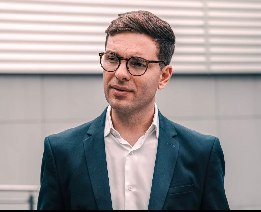 Griffini: “El intendente Boto usa plata de los vecinos para campaña sucia”