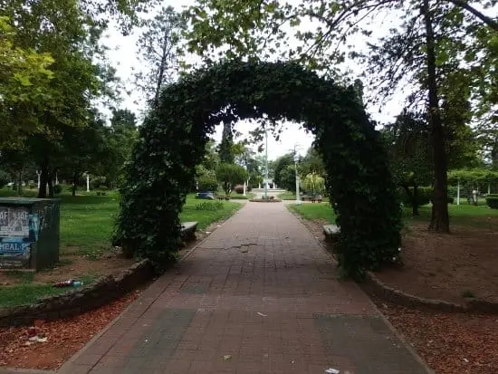 «Amigos de la Plaza Colón» y un homenaje a los Bomberos Voluntarios de Luján 