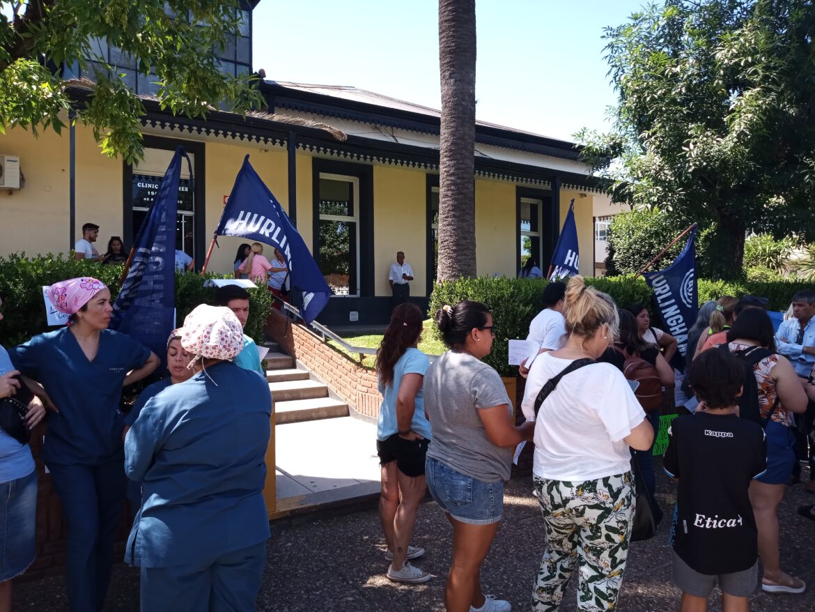 Suspendieron las cirugías programadas en la Clínica Güemes por falta de pagos